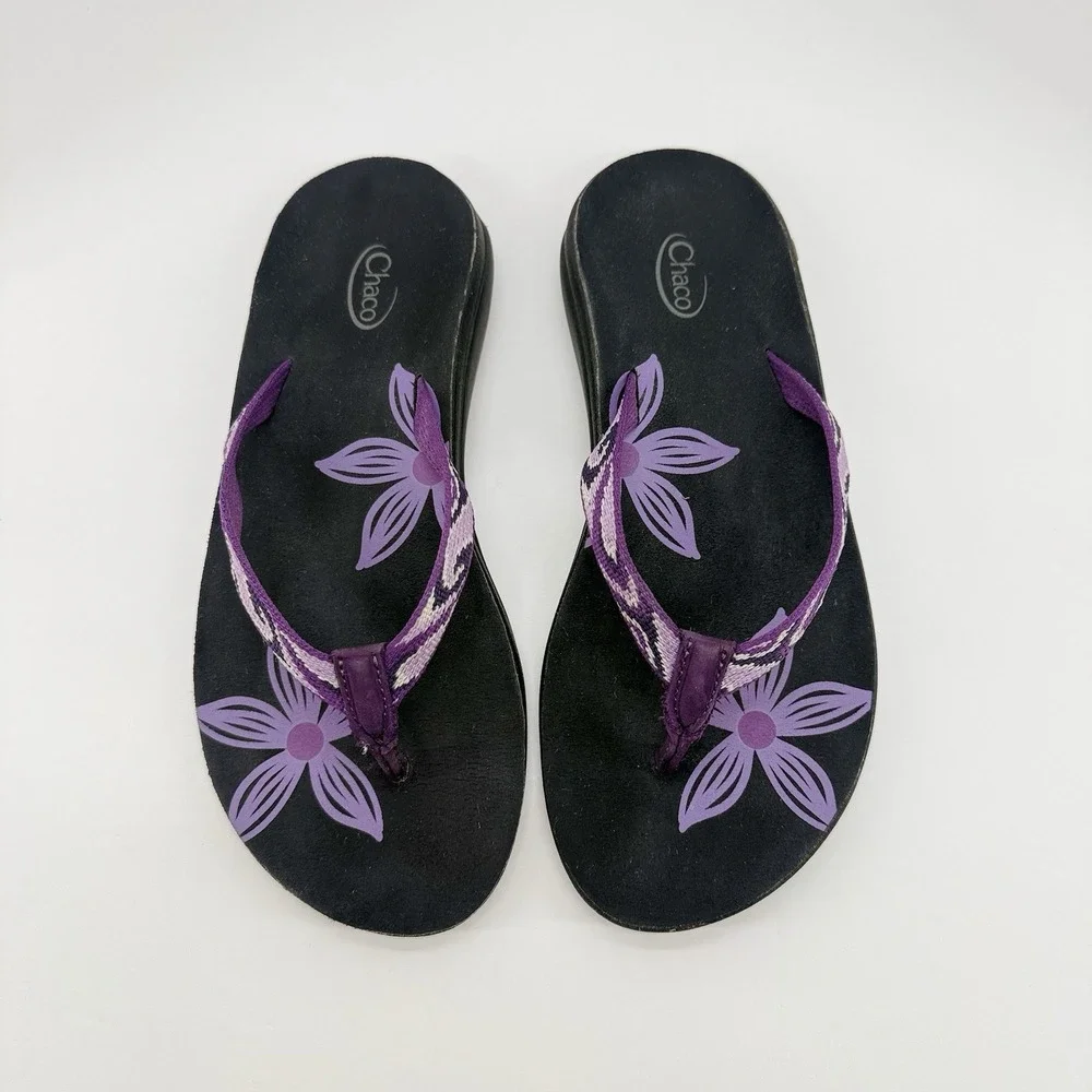 CHACO Classic Flip Flops Thong Sandals Purple Flower Size 6 W
